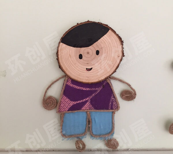 幼儿园木头做的小小人儿主题墙图片