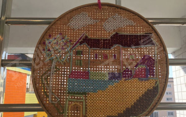 幼儿园小簸箕手工吊饰图片