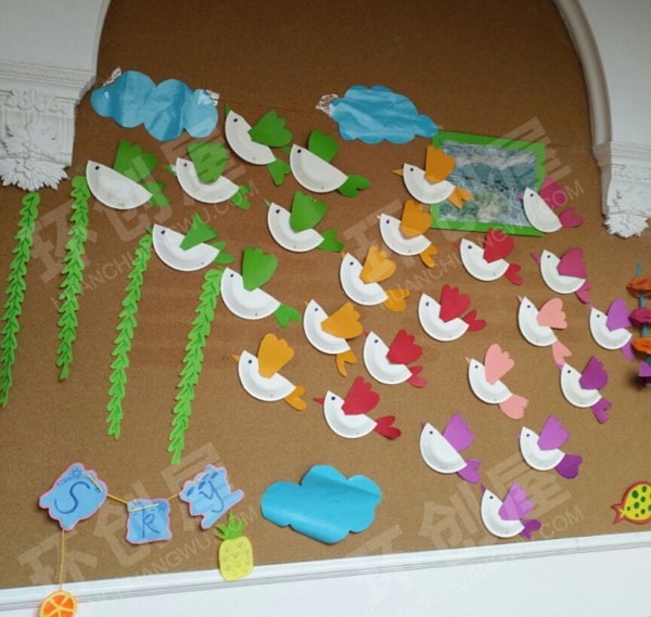 幼儿园走廊卡纸手工自然四季墙面装饰图片