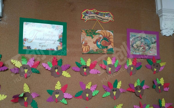 幼儿园走廊卡纸手工自然四季墙面装饰图片