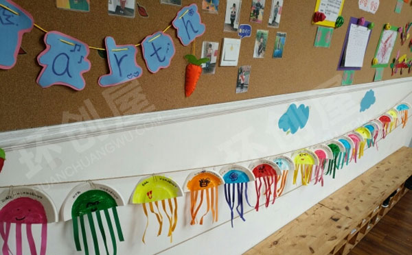 幼儿园走廊卡纸手工自然四季墙面装饰图片