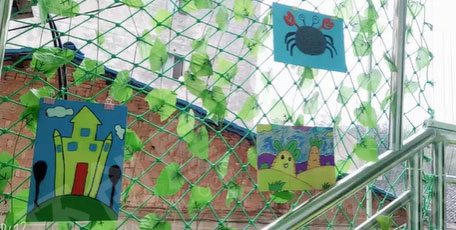 幼儿园户外环创手工绘画装饰图片