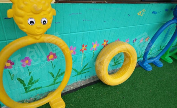 幼儿园户外环创外墙游戏工具图片