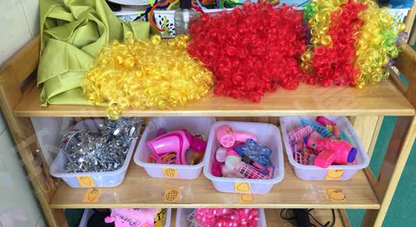 幼儿园角色游戏米奇理发店图片