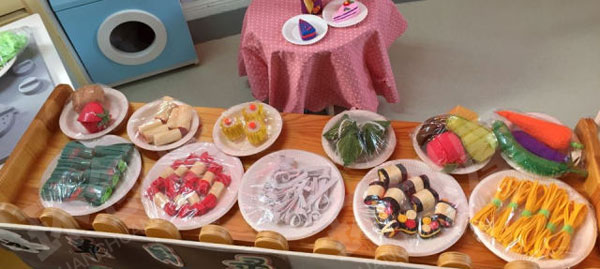 幼儿园角色游戏小餐厅自制各种食物材料图片