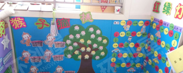 幼儿园益智区墙面可操作玩教具图片