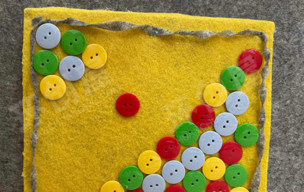 幼儿园益智区无触不在触摸墙图片