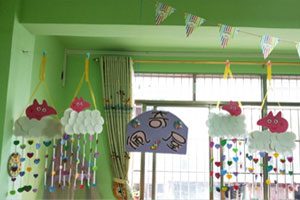 幼儿园佩奇主题吊挂饰图片