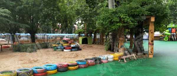 幼儿园轮胎创意绘画摆放户外环创图片