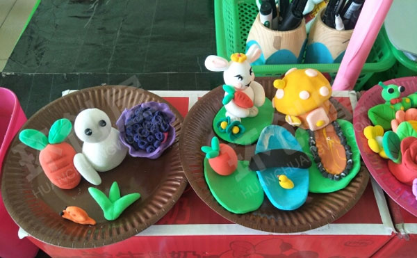 幼儿园美工区粘土卡通风创意作品图片