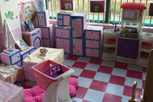 幼儿园角色游戏废物利用温馨美观娃娃家环创图片
