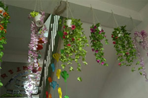 幼儿园小清新走廊顶部吊饰图片3张