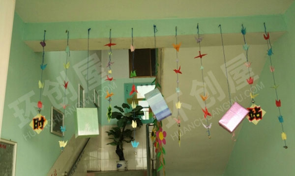 幼儿园小清新走廊顶部吊饰图片