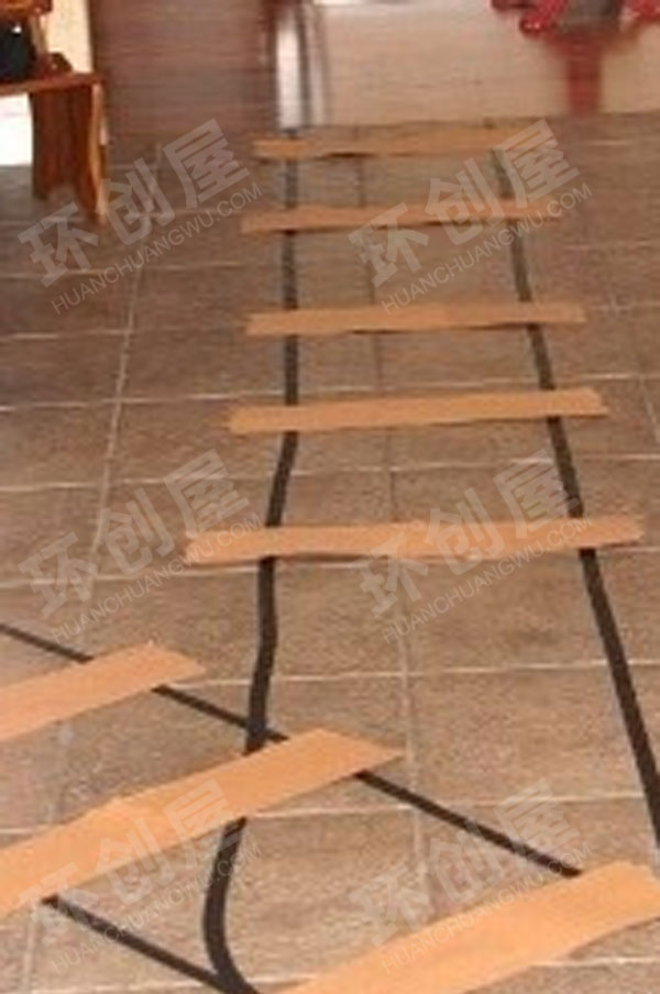 幼儿园地面火车系列走廊环创图片