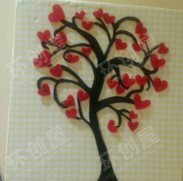 幼儿园废物利用扣子联盟走廊墙面环创图片