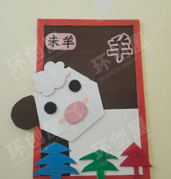 幼儿园楼道环创十二生肖作品展示图片