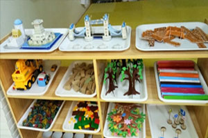 幼儿园建构区辅助材料环创图片