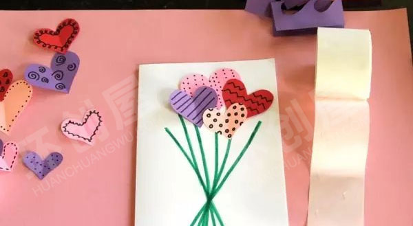 幼儿园美工区妇女节给妈妈的爱手工贺卡图片