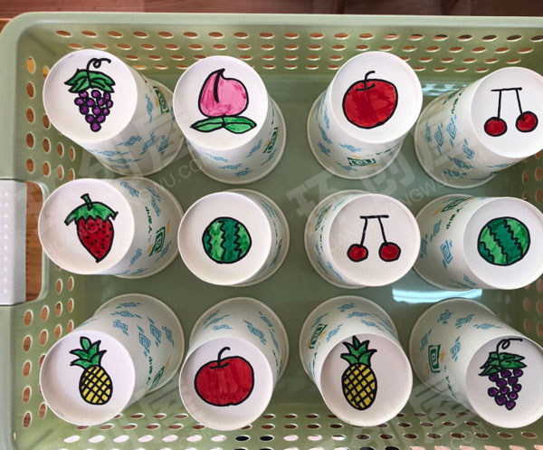 幼儿园益智区纸杯制作水果配对图片