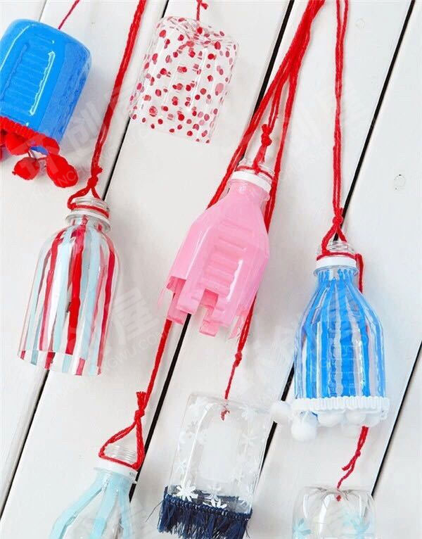 幼儿园手工塑料瓶挂饰环创图片