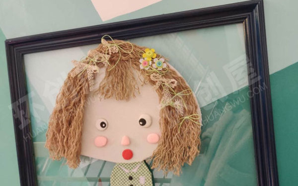 幼儿园小人人创意毛线作品展示相框环创图片