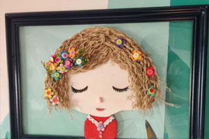 幼儿园小人人创意毛线作品展示相框环创图片6张