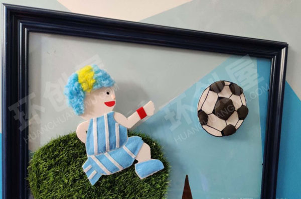 幼儿园各种运动相框作品展示环创图片