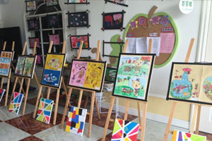 幼儿园创意好看各种画展作品环创图片6张