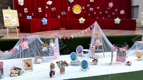 幼儿园母亲节装饰画展板海报户外展示图片