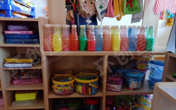 幼儿园美工区废物利用物品分类图片