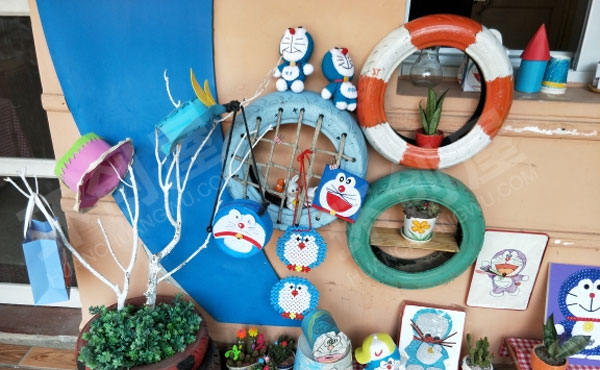 幼儿园走廊参观图片哆啦梦主题环创图片