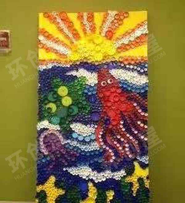 幼儿园走廊环创小瓶盖大变身图片