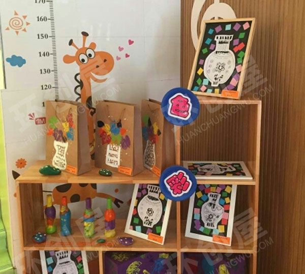 幼儿园废物利用环保各种美术作品展图片