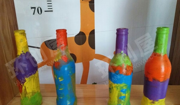 幼儿园废物利用环保各种美术作品展图片