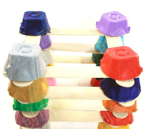 幼儿园鸡蛋托雪糕棒环创建构区图片