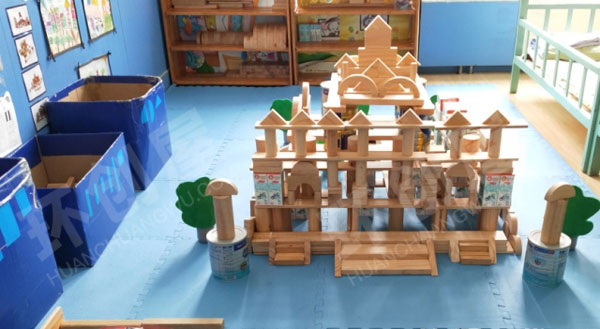 幼儿园大积木城堡环创建构区图片