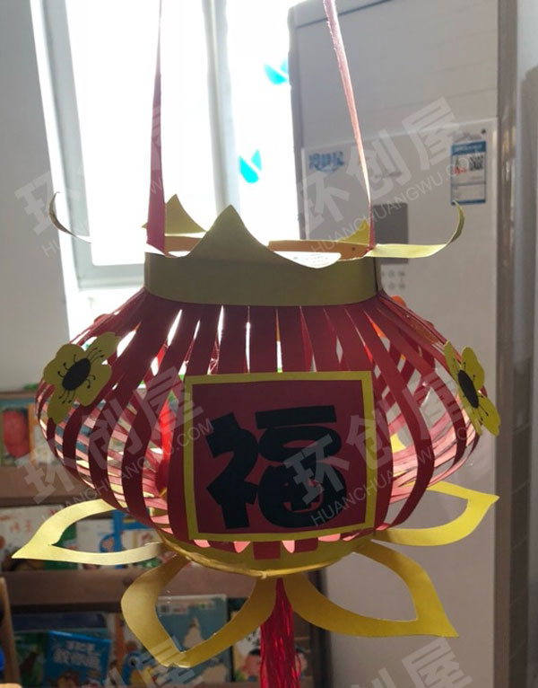 幼儿园美工区手工灯笼环创图片