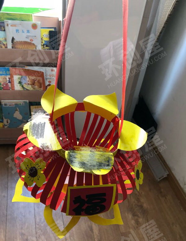 幼儿园美工区手工灯笼环创图片
