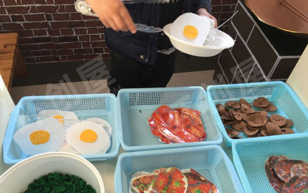 幼儿园娃娃家天香面馆环创图片