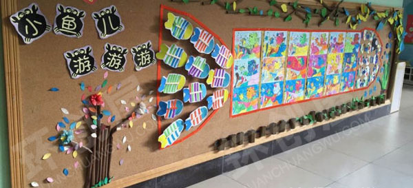 幼儿园小鱼儿游游作品展示环创图片
