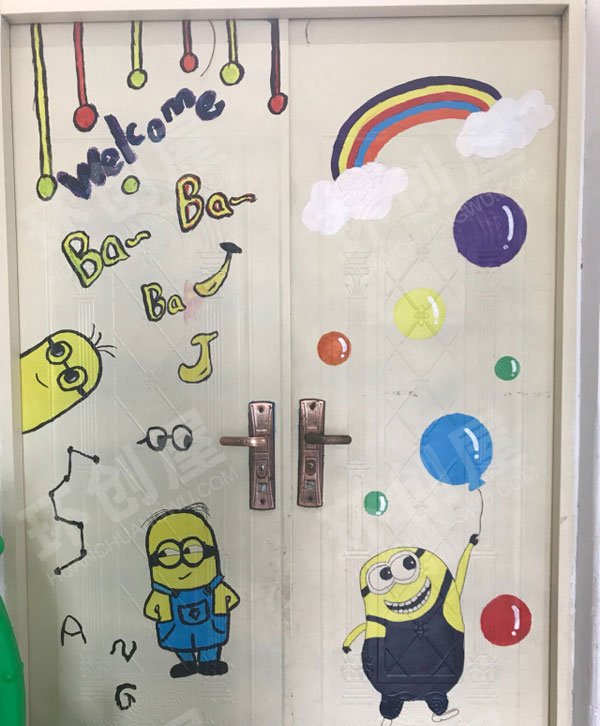 幼儿园小黄人门窗环创图片