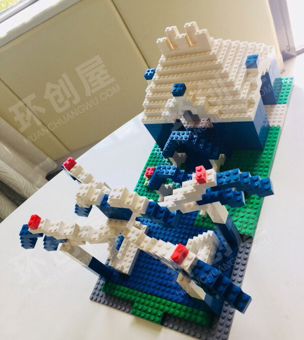 幼儿园建构区乐高老房子环创图片