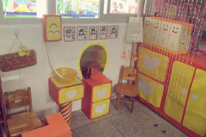 幼儿园宝宝发型屋环创图片