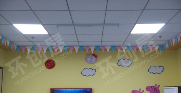 幼儿园小猪佩奇主题手工吊饰环创图片