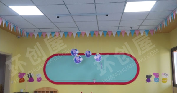 幼儿园小猪佩奇主题手工吊饰环创图片
