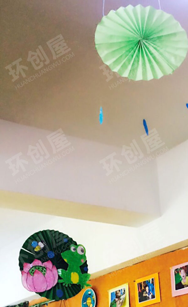 幼儿园春季小蝌蚪青蛙跳荷叶挂饰环创图片
