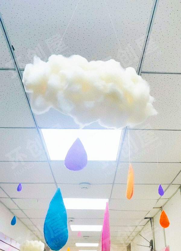 幼儿园云朵彩虹雨滴挂饰环创图片