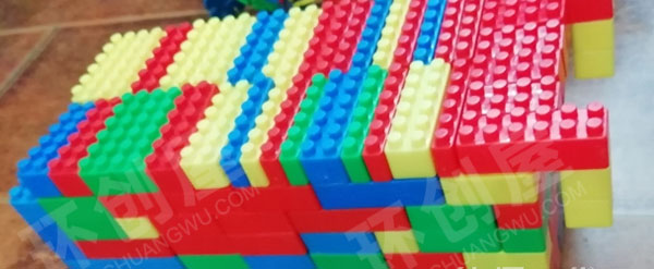 幼儿园建构区各种建构材料搭建环创图片