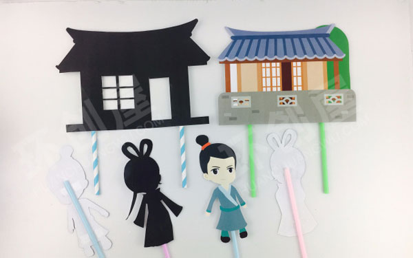 幼儿园表演区嫦娥奔月光影游戏环创图片